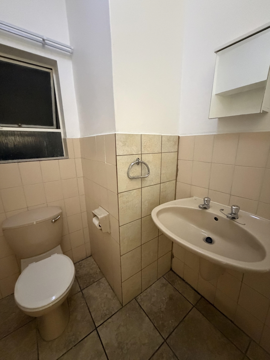 2 Bedroom Property for Sale in Southernwood Eastern Cape